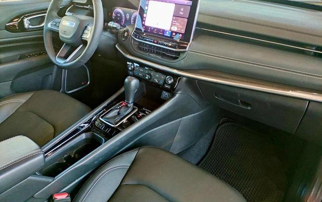 imagem-https://www.socarrao.com.br/sc-vehicle-images-prod/3374373/1787939542715-8405693_5_B_bd6ed0ab1d.jpeg