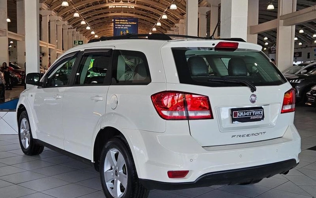 imagem-https://www.socarrao.com.br/sc-vehicle-images-prod/3374557/1787763148627-8405761_1_B_db10419517.jpeg