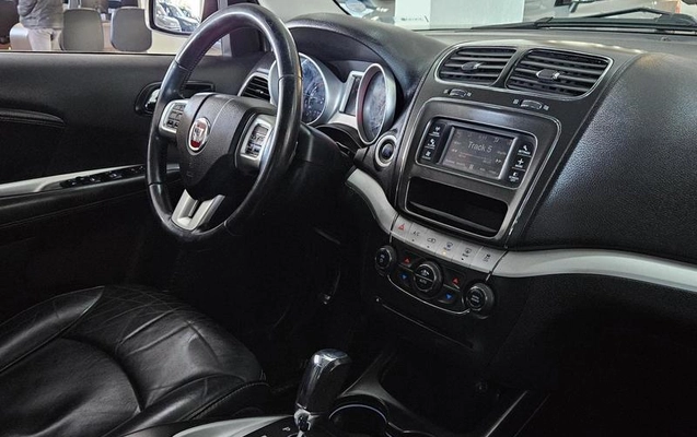 imagem-https://www.socarrao.com.br/sc-vehicle-images-prod/3374557/1787763148628-8405761_9_B_b1197dd921.jpeg