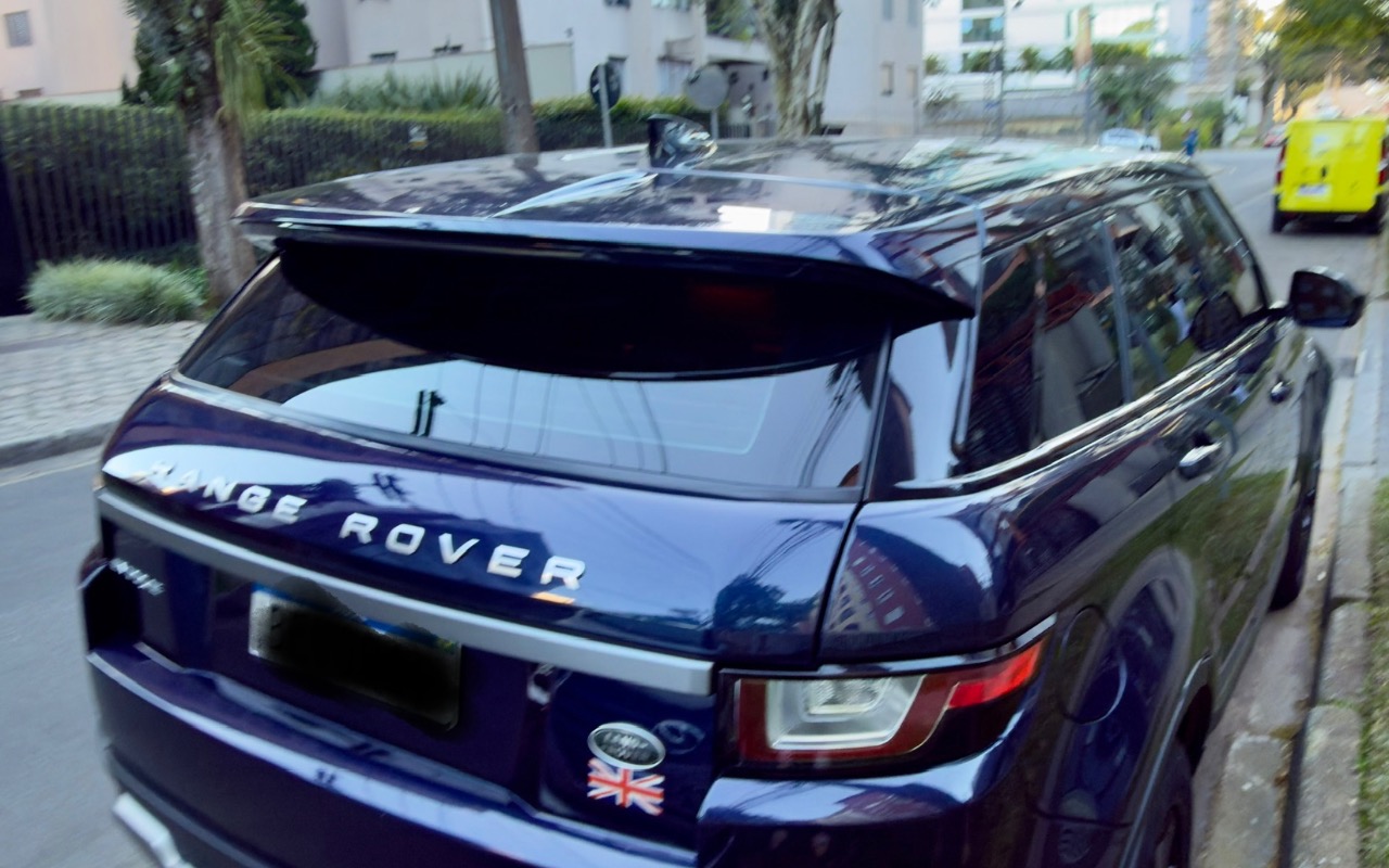 imagem-https://www.socarrao.com.br/sc-vehicle-images-prod/3374712/1787349165114-SU1HXzE5OTUuanBlZw.jpeg