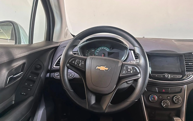 imagem-https://www.socarrao.com.br/sc-vehicle-images-prod/3374713/1787348923236-605a6a1872884d72b3e76f5f32bef70b_1787348746003.jpg