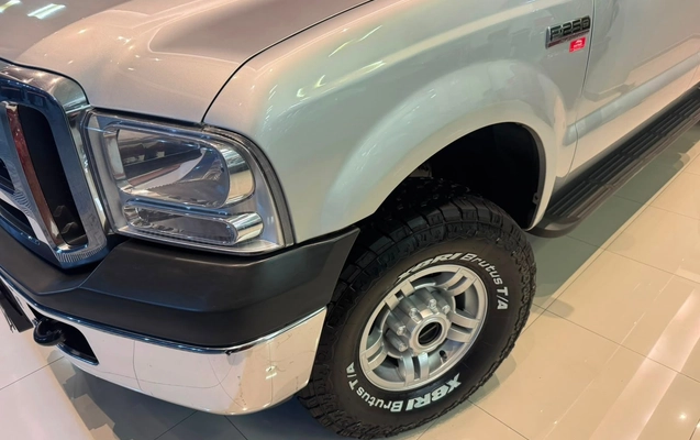 imagem-https://www.socarrao.com.br/sc-vehicle-images-prod/3374934/1787349777136-8b9553398ad4459ea657b014d0fea83d_1787349743072.jpg