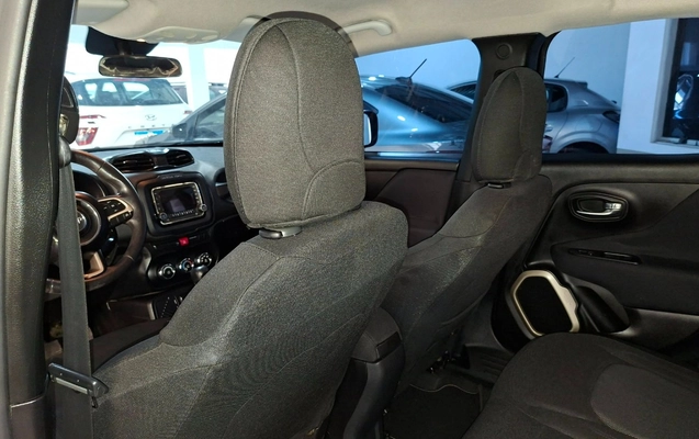 imagem-https://www.socarrao.com.br/sc-vehicle-images-prod/3376748/1787423746099-MjQuanBn.jpg