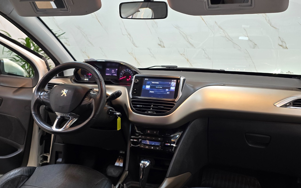 imagem-https://www.socarrao.com.br/sc-vehicle-images-prod/3378571/1787361957862-MjAyNjA4MjFfMTc1MjMxLmpwZw.jpg