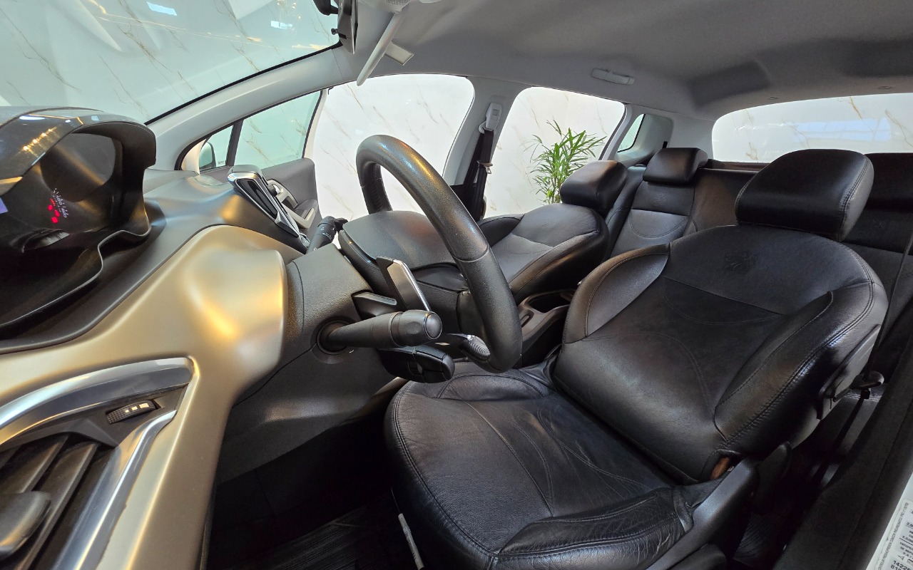 imagem-https://www.socarrao.com.br/sc-vehicle-images-prod/3378571/1787361958542-MjAyNjA4MjFfMTcyMDE5LmpwZw.jpg