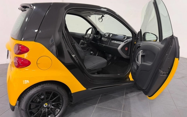 imagem-https://www.socarrao.com.br/sc-vehicle-images-prod/3388218/1787399180653-3_021457.jpg