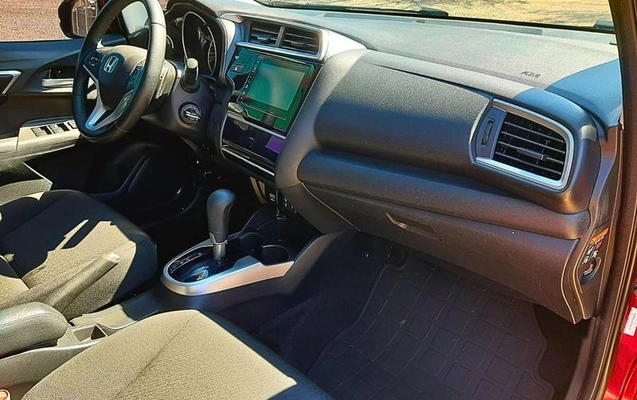 imagem-https://www.socarrao.com.br/sc-vehicle-images-prod/3388223/1789390771880-8406053_4_B_248dc32f04.jpeg
