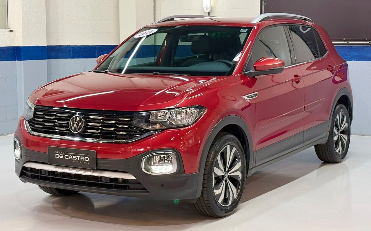 Volkswagen T-Cross 2023 Vermelho — foto 1 de 3