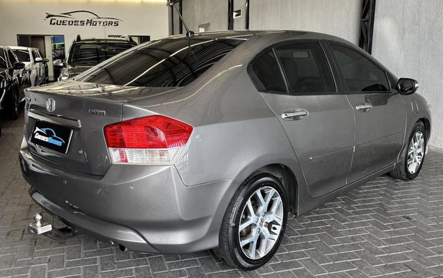 imagem-https://www.socarrao.com.br/sc-vehicle-images-prod/3388269/1789478631638-8380243_9_B_ef01e9a447.jpeg