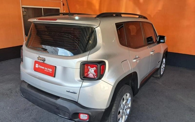 imagem-https://www.socarrao.com.br/sc-vehicle-images-prod/3388283/1789387203035-8132035_13_B_024c3b0877.jpeg