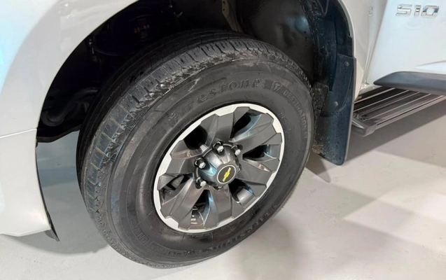 imagem-https://www.socarrao.com.br/sc-vehicle-images-prod/3388292/1787402525618-vehicle_image_1787402496_eabe8b1e4c2c6118feafe609ebbf916f.jpeg