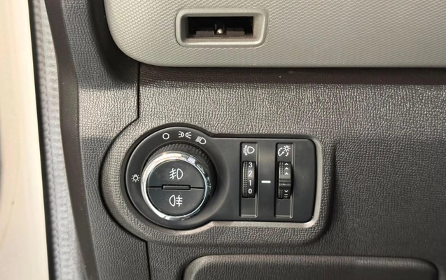 imagem-https://www.socarrao.com.br/sc-vehicle-images-prod/3388292/1787402525630-vehicle_image_1787402524_ef57128a7160d87c928af511ed638ebd.jpeg