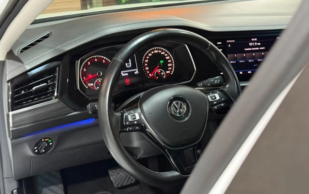 imagem-https://www.socarrao.com.br/sc-vehicle-images-prod/3388318/1787403228323-vehicle_image_1787403197_16a9cf033fa0d4e654581211b20dd33d.jpeg