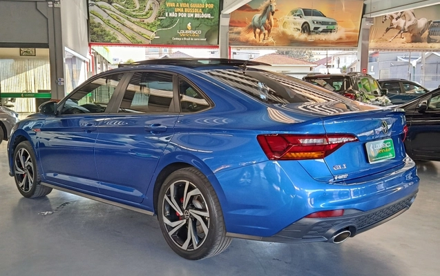 imagem-https://www.socarrao.com.br/sc-vehicle-images-prod/3388323/1787657876349-L0DAKQkmJHzpqRgcsVQmBYBLXLTXMwdp.jpg