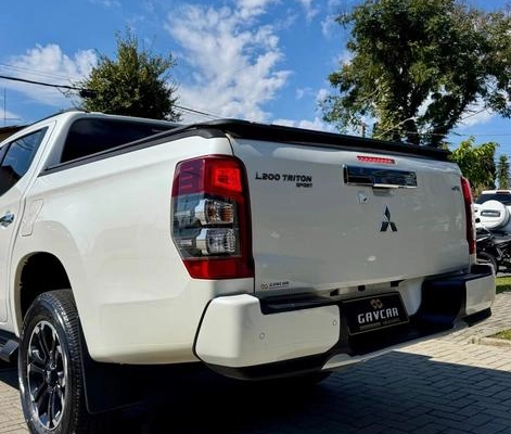 imagem-https://www.socarrao.com.br/sc-vehicle-images-prod/3388390/1788266709885-8406336_9_B_dbd70e6d29.jpeg