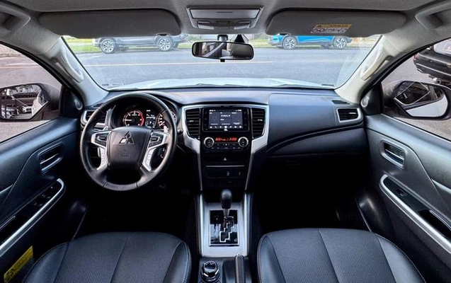 imagem-https://www.socarrao.com.br/sc-vehicle-images-prod/3388390/1788266709907-8406336_18_B_dff2ed85c5.jpeg
