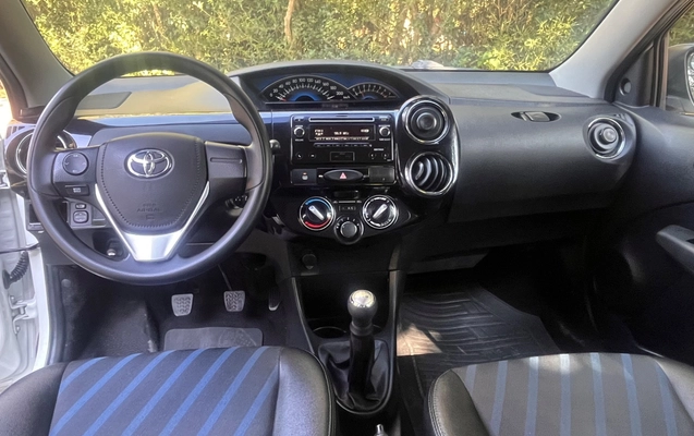 imagem-https://www.socarrao.com.br/sc-vehicle-images-prod/3388392/1787404957112-e42362db-8c93-4060-994b-b9888698922e.jpg