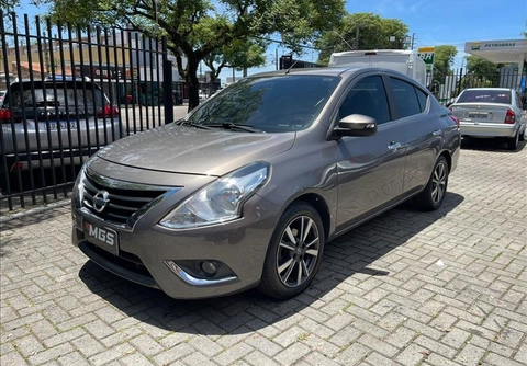 Nissan VERSA 2018 Cinza — foto 1 de 3