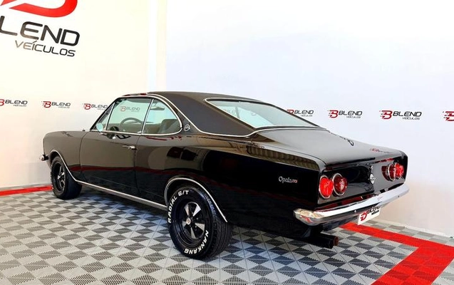 imagem-https://www.socarrao.com.br/sc-vehicle-images-prod/3388459/1787406899200-8406630_1_B_2b705be5a8.jpeg