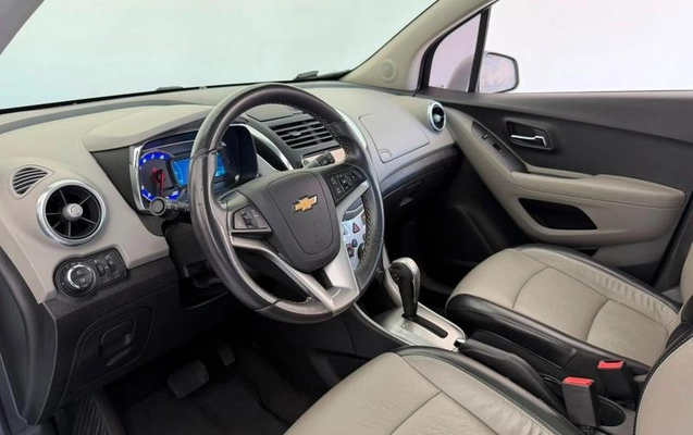 imagem-https://www.socarrao.com.br/sc-vehicle-images-prod/3388489/1788444455728-8394640_4_B_d070412f94.jpeg