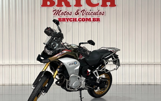 imagem-https://www.socarrao.com.br/sc-vehicle-images-prod/3388509/1787408115566-45db8ed336484b5f81726c260276c9bf_1787407908248.jpg