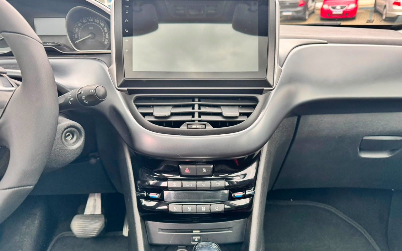 imagem-https://www.socarrao.com.br/sc-vehicle-images-prod/3388548/1787408876176-V2hhdHNBcHAgSW1hZ2UgMjAyNi0wOC0xMCBhdCAxNi41OC40NiAoNCkuanBlZw.jpeg