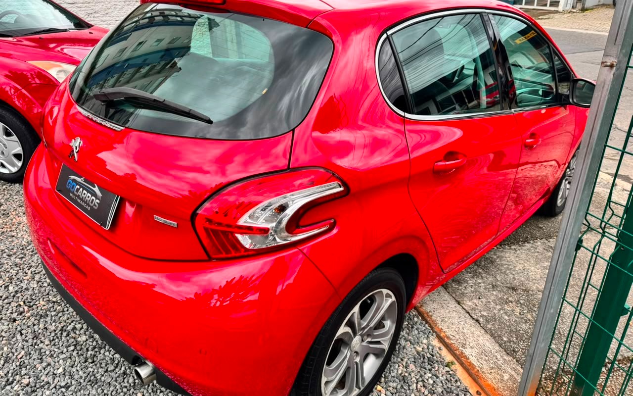 imagem-https://www.socarrao.com.br/sc-vehicle-images-prod/3388548/1787408876458-V2hhdHNBcHAgSW1hZ2UgMjAyNi0wOC0xMCBhdCAxNi41OC40NCAoNykuanBlZw.jpeg