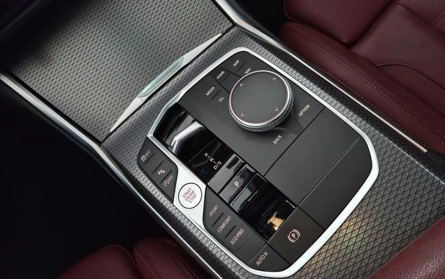 imagem-https://www.socarrao.com.br/sc-vehicle-images-prod/3388550/1789230375100-8403584_6_B_f4d5c2125b.jpeg