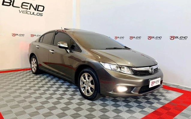 imagem-https://www.socarrao.com.br/sc-vehicle-images-prod/3388552/1787409026334-8406559_7_B_a1f5e95373.jpeg