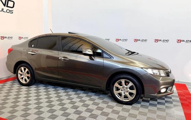 imagem-https://www.socarrao.com.br/sc-vehicle-images-prod/3388552/1787409026336-8406559_8_B_a65e1a95d3.jpeg