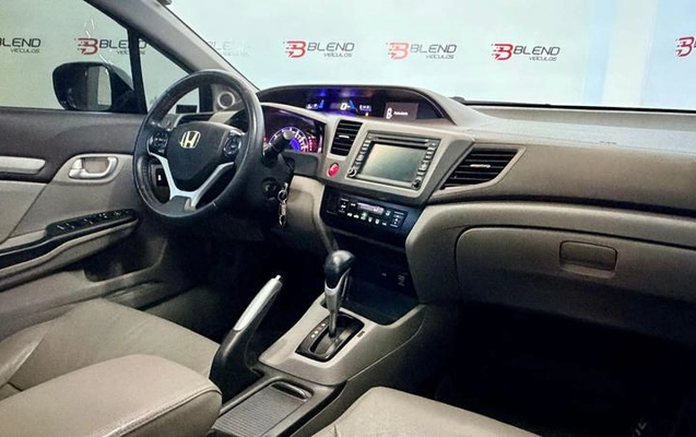 imagem-https://www.socarrao.com.br/sc-vehicle-images-prod/3388552/1787409026339-8406559_4_B_208e6d3978.jpeg