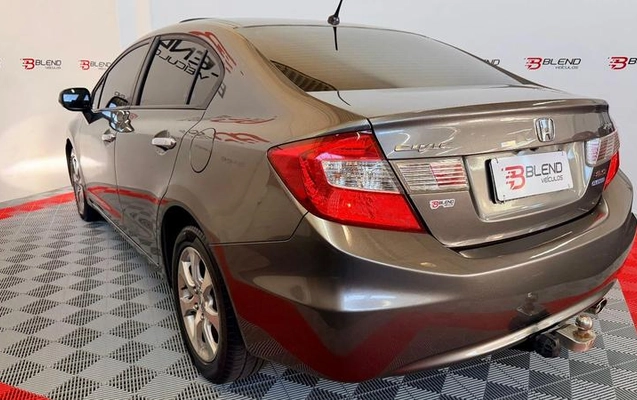 imagem-https://www.socarrao.com.br/sc-vehicle-images-prod/3388552/1787409026347-8406559_7_B_17b2322678.jpeg