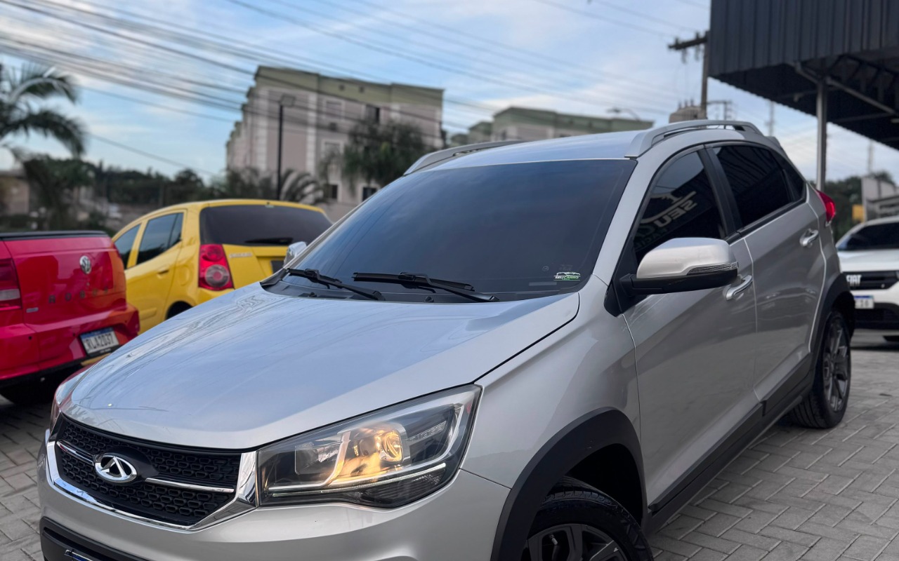 imagem-https://www.socarrao.com.br/sc-vehicle-images-prod/3388565/1787409319712-SU1HLTIwMjYwODIwLVdBMDE4MS5qcGc.jpg