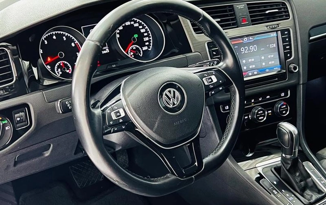 imagem-https://www.socarrao.com.br/sc-vehicle-images-prod/3388566/1788181345578-8406943_9_B_e679f65706.jpeg