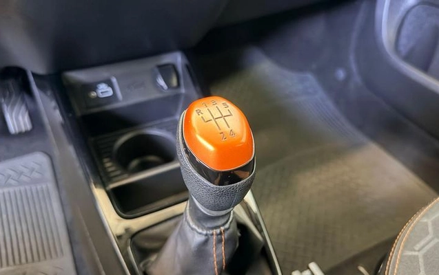 imagem-https://www.socarrao.com.br/sc-vehicle-images-prod/3388587/1787409440725-8383422_0_B_772d0dd52f.jpeg