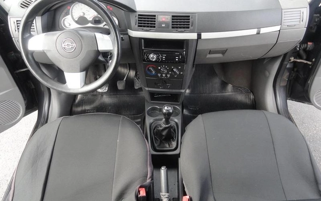 imagem-https://www.socarrao.com.br/sc-vehicle-images-prod/3388869/1791577721361-8407185_13_B_52460bf7cf.jpeg