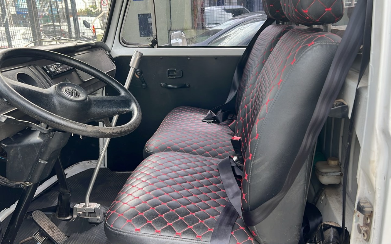 imagem-https://www.socarrao.com.br/sc-vehicle-images-prod/3388921/1787412935772-V2hhdHNBcHAgSW1hZ2UgMjAyNi0wOC0xMyBhdCAxMS41Ni41OS5qcGVn.jpeg