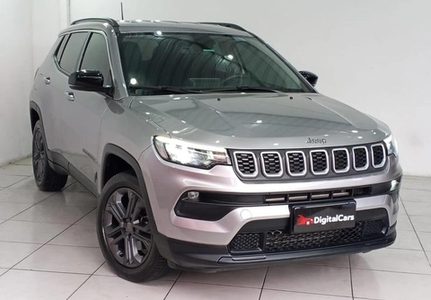 Jeep Compass 2026 Prata — foto 1 de 3