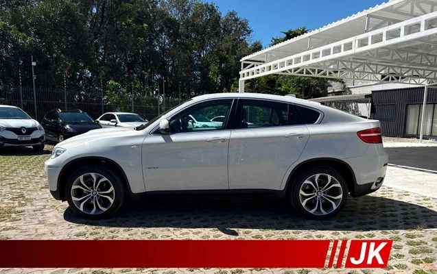 imagem-https://www.socarrao.com.br/sc-vehicle-images-prod/3388941/1787849544796-8407341_1_B_114b82185c.jpeg