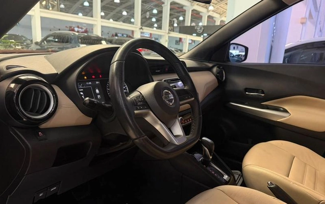 imagem-https://www.socarrao.com.br/sc-vehicle-images-prod/3388942/1789071593572-8401008_8_B_26e4c96d02.jpeg