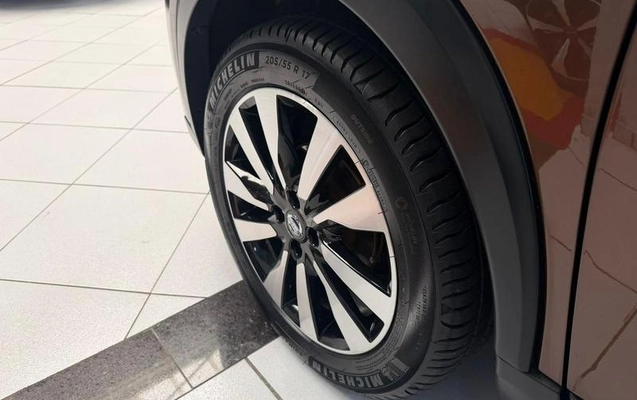 imagem-https://www.socarrao.com.br/sc-vehicle-images-prod/3388942/1789071593589-8401008_14_B_a86918ef81.jpeg