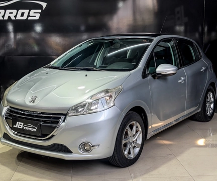 Peugeot 208 2014 Prata — foto 1 de 3