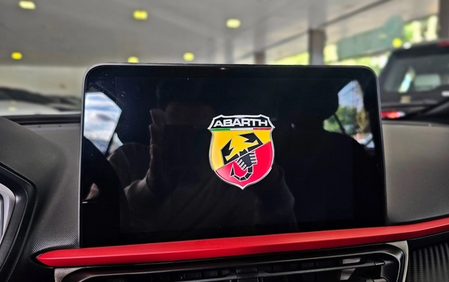 imagem-https://www.socarrao.com.br/sc-vehicle-images-prod/3389338/1789041650651-m2IvC0dD1e9ZsWDlHyuFF3cDsNi3lVOV.jpg