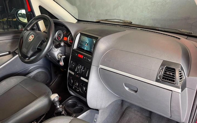 imagem-https://www.socarrao.com.br/sc-vehicle-images-prod/3389399/1788986334970-8394662_15_B_bf1f23994f.jpeg