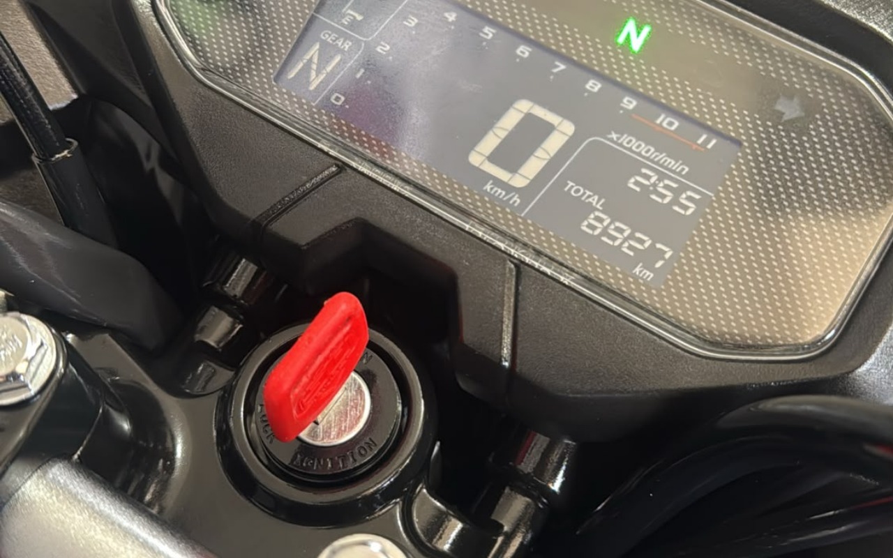 imagem-https://www.socarrao.com.br/sc-vehicle-images-prod/3389510/1787422736639-V2hhdHNBcHAgSW1hZ2UgMjAyNi0wOC0yMiBhdCAxNC41NC4xOS5qcGVn.jpeg