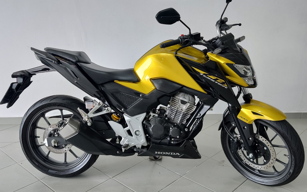 imagem-https://www.socarrao.com.br/sc-vehicle-images-prod/3389512/1787422856203-V2hhdHNBcHAgSW1hZ2UgMjAyNS0xMi0xMSBhdCAxNC4zNy41MCAoMSkuanBlZw.jpeg