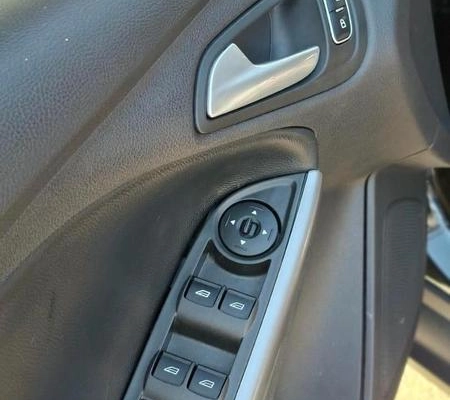 imagem-https://www.socarrao.com.br/sc-vehicle-images-prod/3389565/1787423782175-8403763_12_B_20ae434144.jpeg