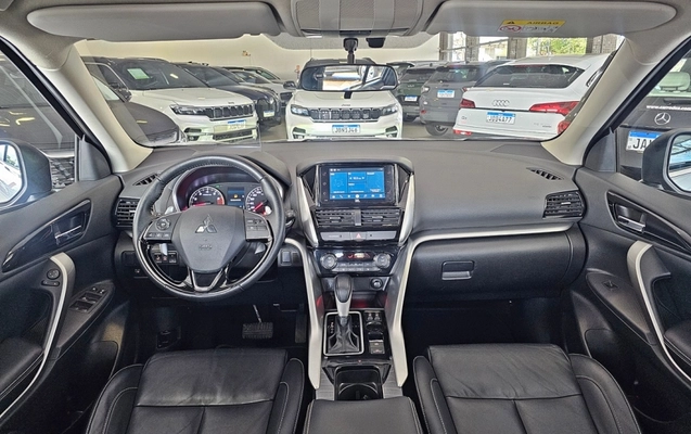 imagem-https://www.socarrao.com.br/sc-vehicle-images-prod/3389668/1789236356308-HgTpHeDeI5YRHGweFoCpFfytMwWMDpD7.jpg