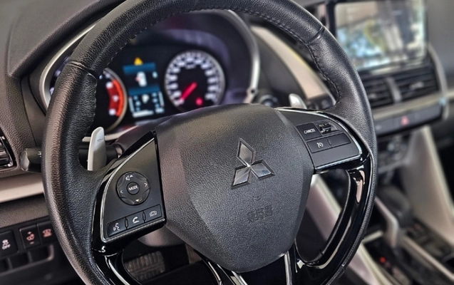 imagem-https://www.socarrao.com.br/sc-vehicle-images-prod/3389668/1789236356324-CC5kkk3PQn6X5p3KCROnhMZHPkaRqCmz.jpg