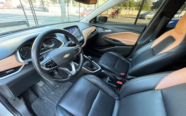 imagem-https://www.socarrao.com.br/sc-vehicle-images-prod/3389885/1787425110222-13_105510.jpg